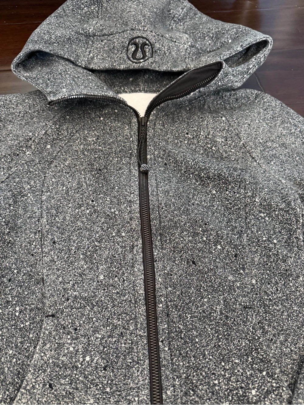 lululemon Scuba Hoodie in Luminesce Splatter White Black 4 - Picture 4 of 7
